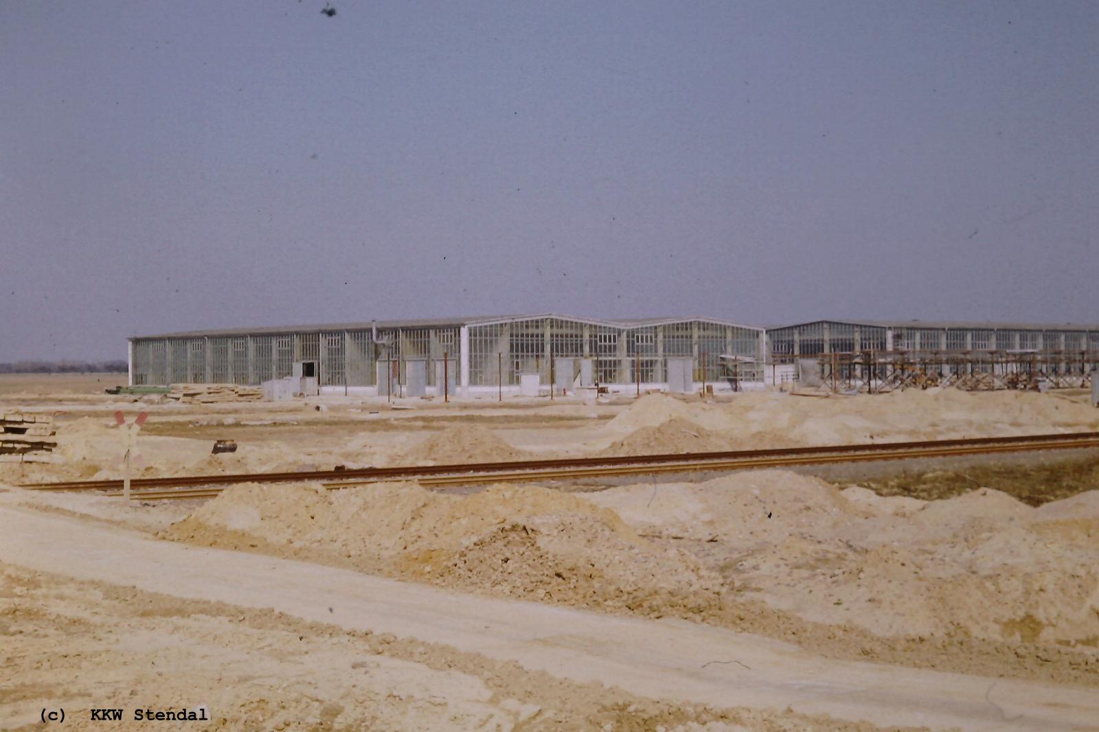  Baustellenfoto 1979, Hallen für Importausrüstungen 