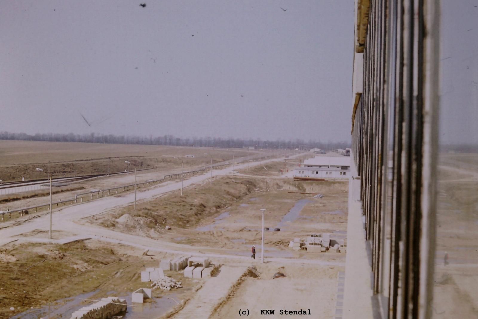 DDR KKW Baustellenfoto 1979, Bick vom MZG 2, Südseite, Richtung Osten 