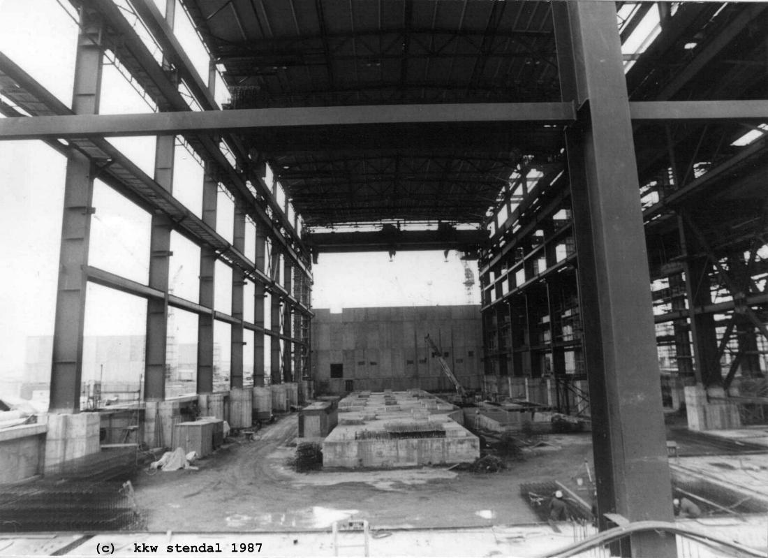  AKW/KKW Stendal 1987, Blick auf Fundamente Turnbinentisch, Maschinenhaus Reaktor 1 