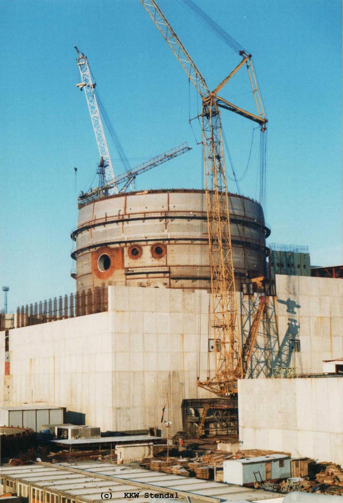 KKW Stendal, Baustelle 1990, Reaktorgebäude A mit Containment 